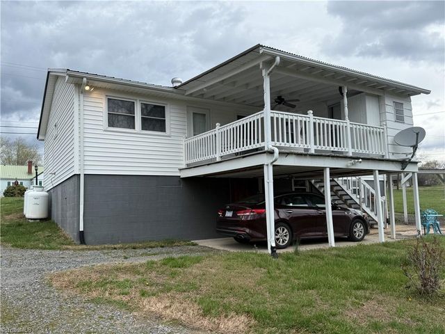 268 Smith Lane, Mount Airy, NC 27030