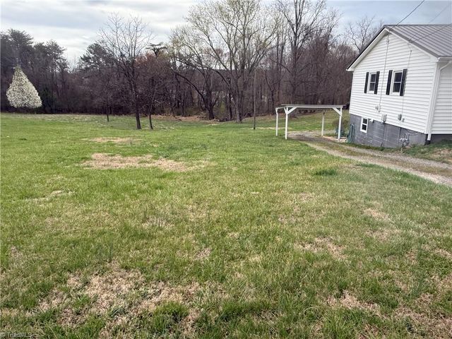 268 Smith Lane, Mount Airy, NC 27030