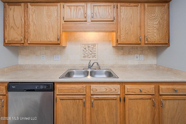 1111 Bullrun Drive, Byram, MS 39272
