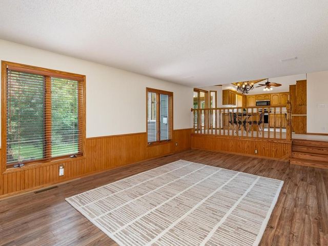 440 83rd Avenue NW, Coon Rapids, MN 55433