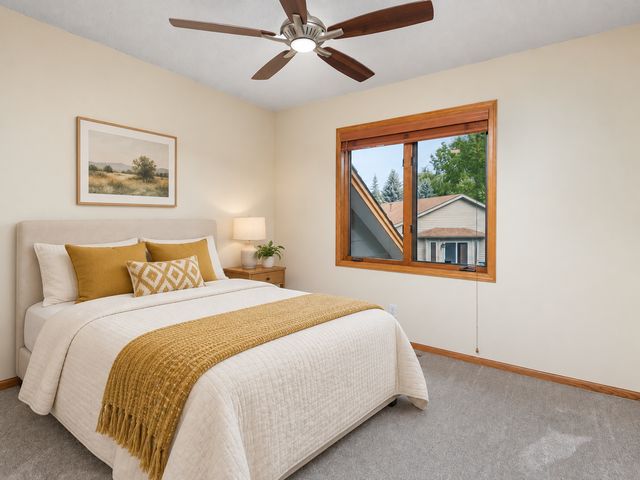 440 83rd Avenue NW, Coon Rapids, MN 55433