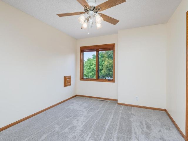 440 83rd Avenue NW, Coon Rapids, MN 55433