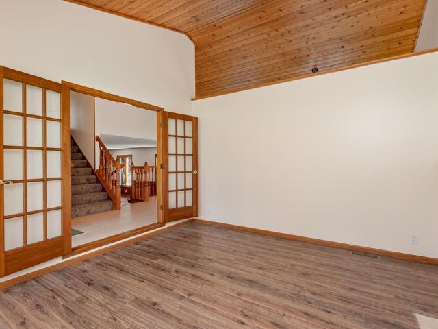 440 83rd Avenue NW, Coon Rapids, MN 55433