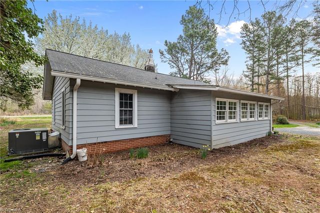 5498 S US Highway 220, Asheboro, NC 27205