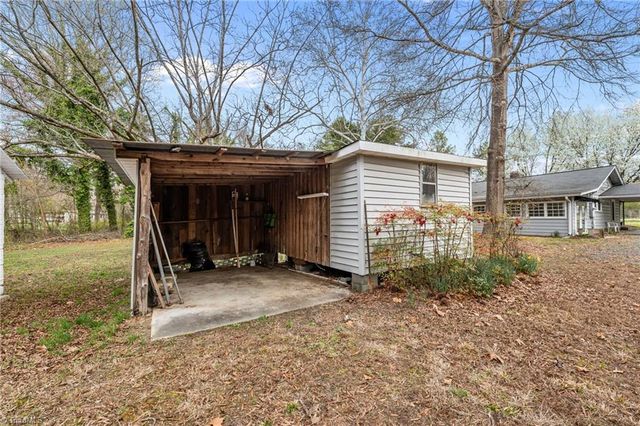 5498 S US Highway 220, Asheboro, NC 27205