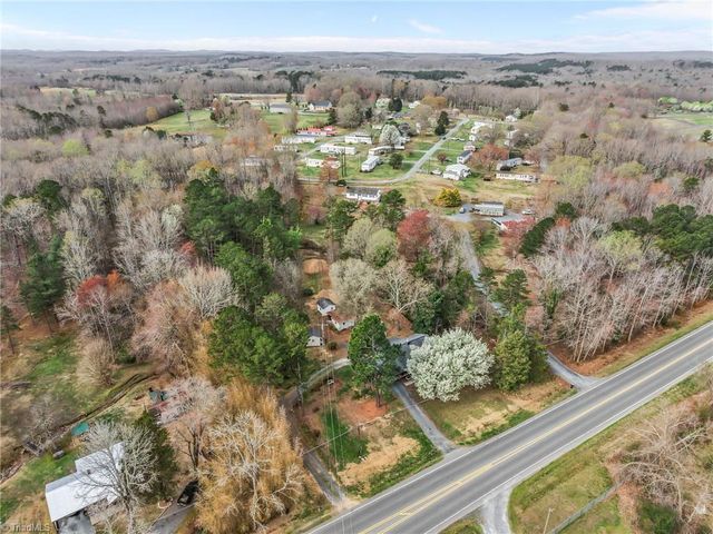 5498 S US Highway 220, Asheboro, NC 27205