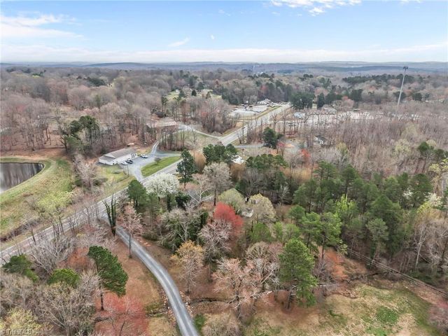 5498 S US Highway 220, Asheboro, NC 27205