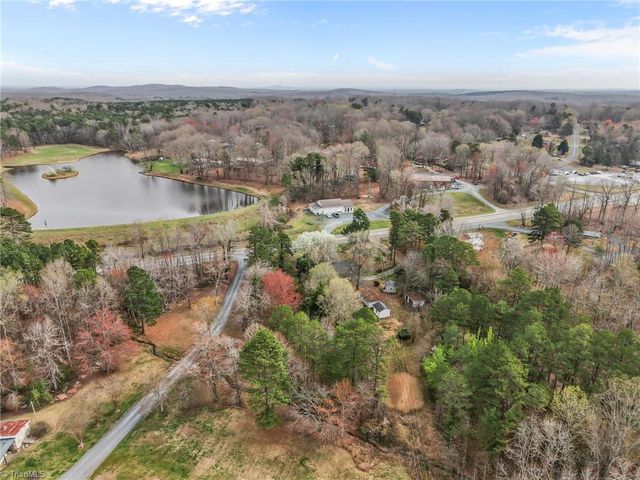 5498 S US Highway 220, Asheboro, NC 27205