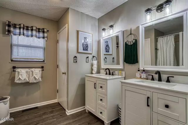 1434 N Arbon Lane, Gatlinburg, TN 37738