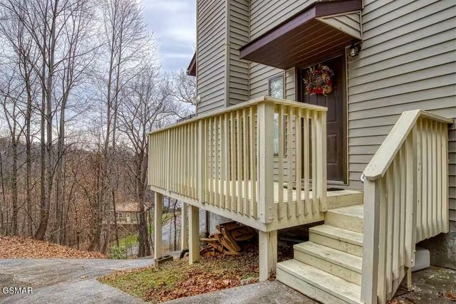 1434 N Arbon Lane, Gatlinburg, TN 37738