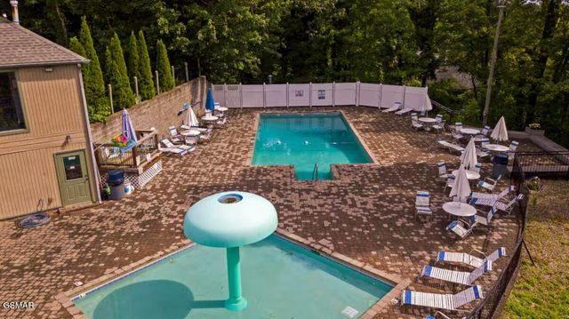 1434 N Arbon Lane, Gatlinburg, TN 37738