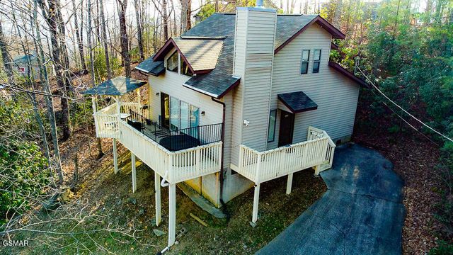 1434 N Arbon Lane, Gatlinburg, TN 37738