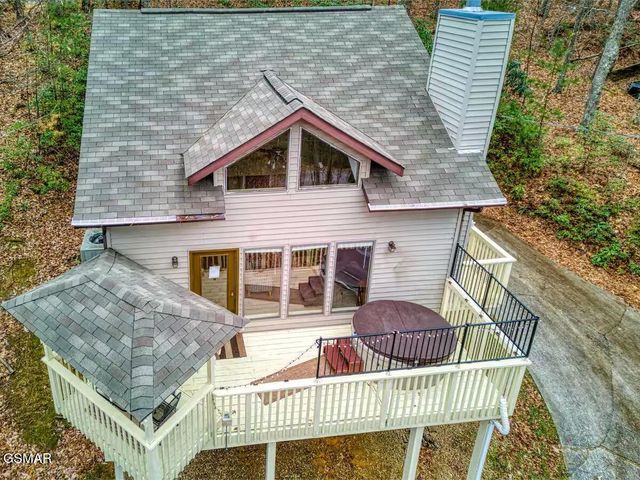 1434 N Arbon Lane, Gatlinburg, TN 37738