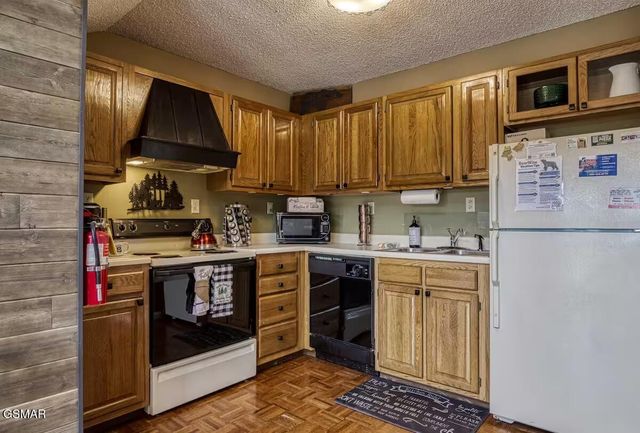 1434 N Arbon Lane, Gatlinburg, TN 37738