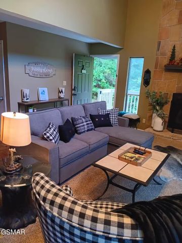 1434 N Arbon Lane, Gatlinburg, TN 37738