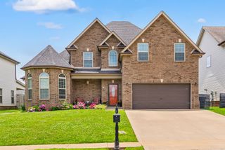 898 Isaac Dr, Clarksville, TN 37040