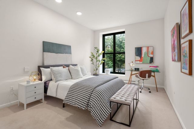 160 Commonwealth Avenue 218, Boston, MA 02116
