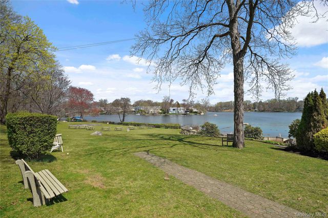 1209 California Road 2R, Eastchester, NY 10709