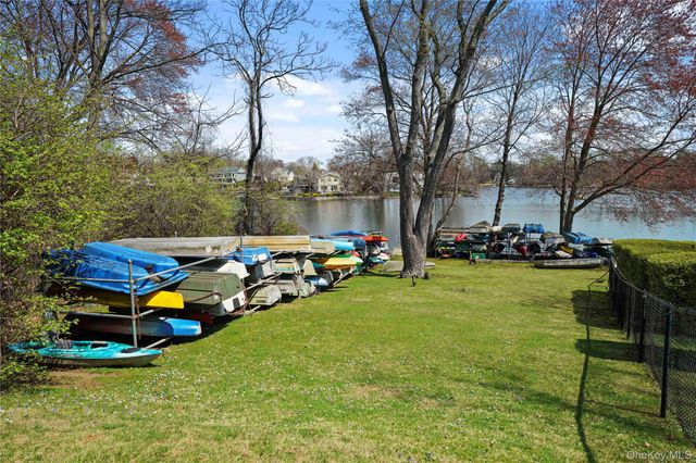 1209 California Road 2R, Eastchester, NY 10709