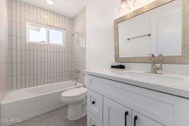 1546 E WINDJAMMER Way, Tempe, AZ 85283