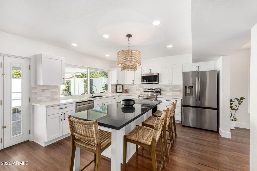 1546 E WINDJAMMER Way, Tempe, AZ 85283