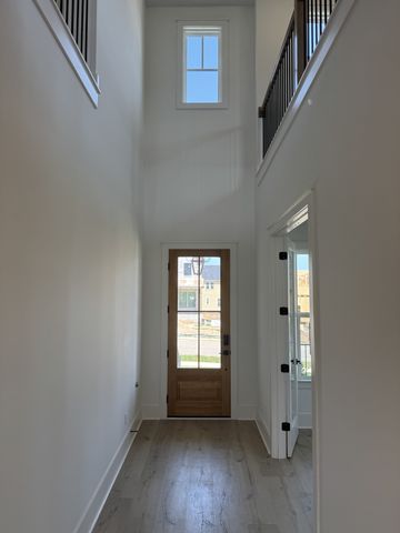 5060 Fairhaven Cir, N, Thompsons Station, TN 37179