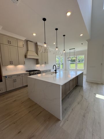 5060 Fairhaven Cir, N, Thompsons Station, TN 37179