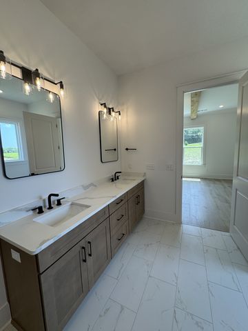 5060 Fairhaven Cir, N, Thompsons Station, TN 37179