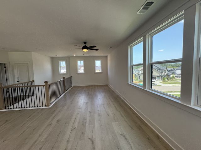 5060 Fairhaven Cir, N, Thompsons Station, TN 37179