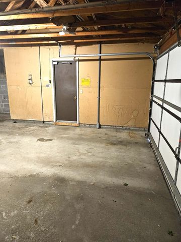 7408 W 100th Street, Bloomington, MN 55438