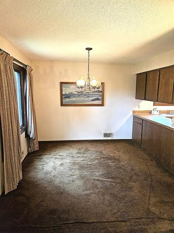 7408 W 100th Street, Bloomington, MN 55438