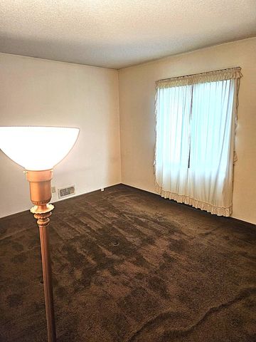 7408 W 100th Street, Bloomington, MN 55438