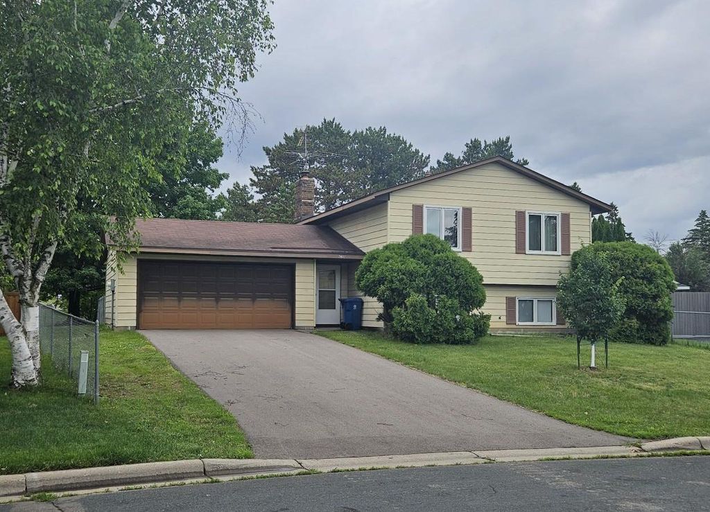 7408 W 100th Street, Bloomington, MN 55438
