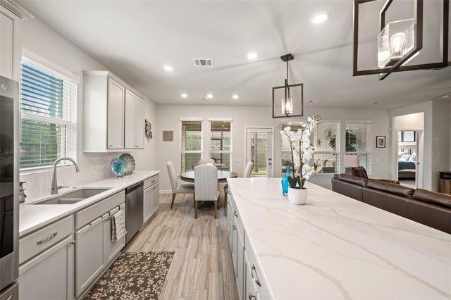 305 Royal Lily Trail, Montgomery, TX 77316