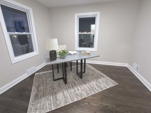 241 N Hamlin Avenue, Park Ridge, IL 60068