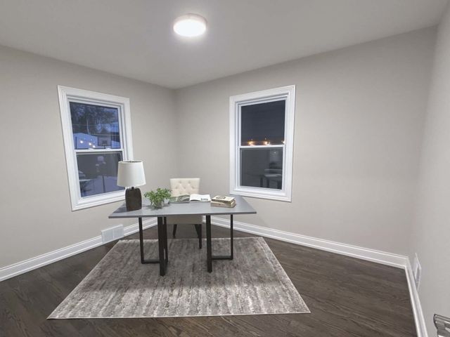 241 N Hamlin Avenue, Park Ridge, IL 60068