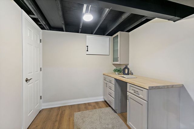 241 N Hamlin Avenue, Park Ridge, IL 60068