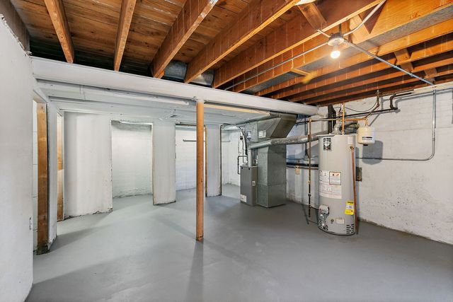 241 N Hamlin Avenue, Park Ridge, IL 60068