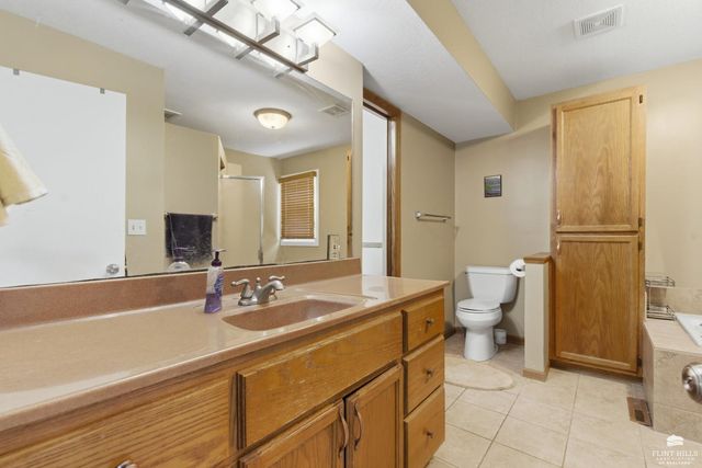 517 Wickham, Manhattan, KS 66502