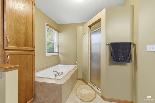 517 Wickham, Manhattan, KS 66502