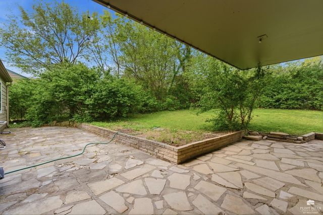 517 Wickham, Manhattan, KS 66502