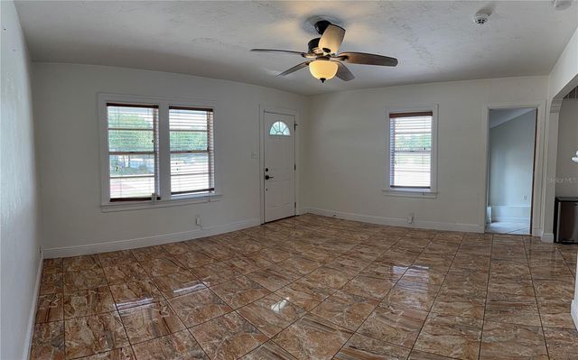 702 W PENINSULAR STREET, Tampa, FL 33603