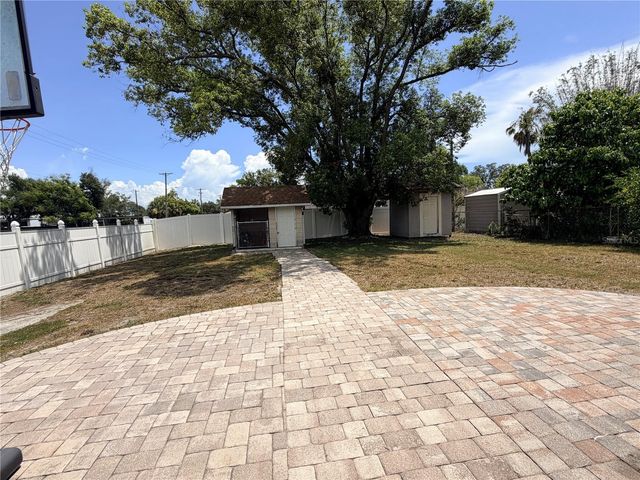 702 W PENINSULAR STREET, Tampa, FL 33603