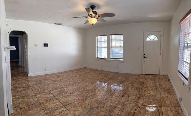 702 W PENINSULAR STREET, Tampa, FL 33603