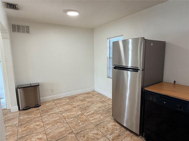 702 W PENINSULAR STREET, Tampa, FL 33603