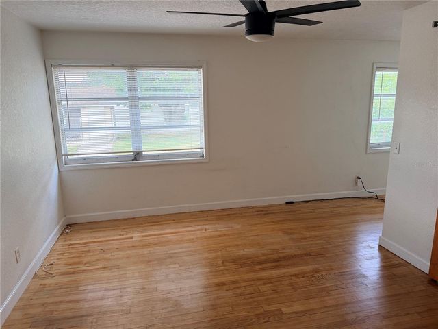 702 W PENINSULAR STREET, Tampa, FL 33603