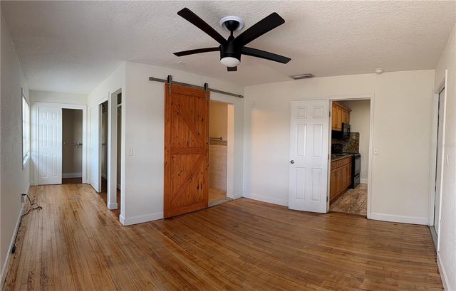 702 W PENINSULAR STREET, Tampa, FL 33603