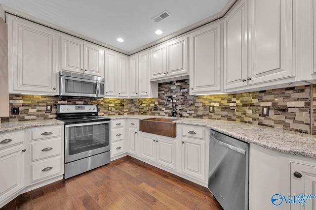 135 County Road 1335, Vinemont, AL 35179