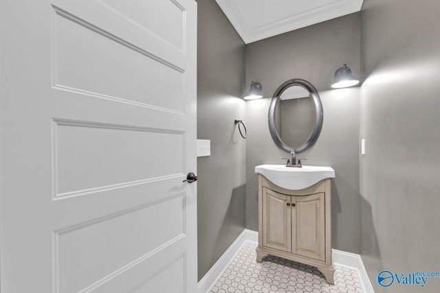 135 County Road 1335, Vinemont, AL 35179