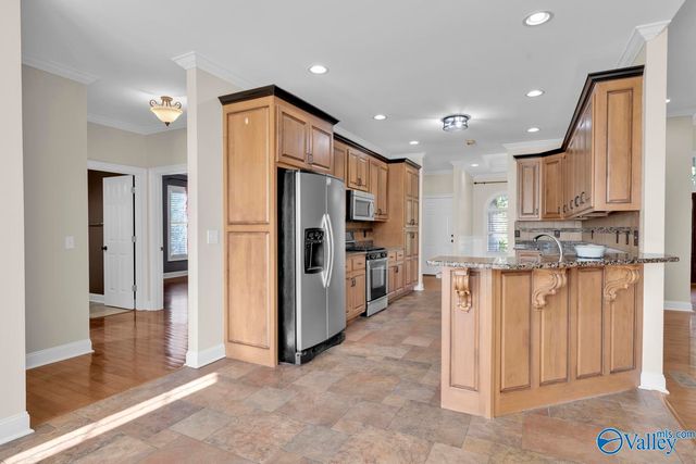 135 County Road 1335, Vinemont, AL 35179